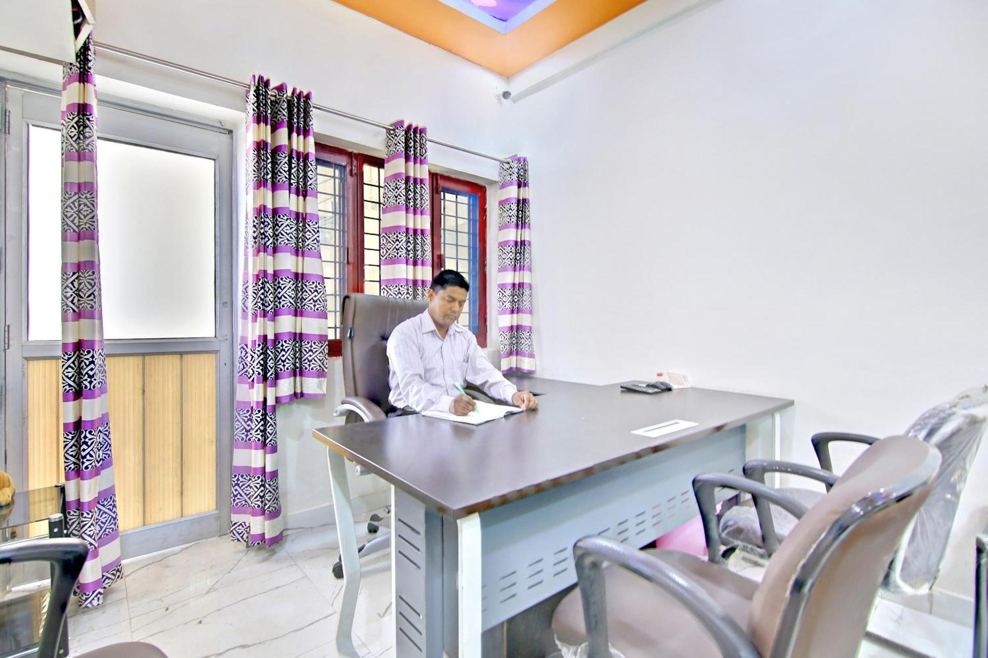 Home 78802 Balaji Bhawan Jhājra Εξωτερικό φωτογραφία